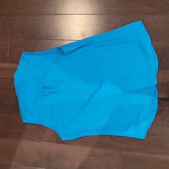 Bright blue sleeveless tank - Picture 2 of 3